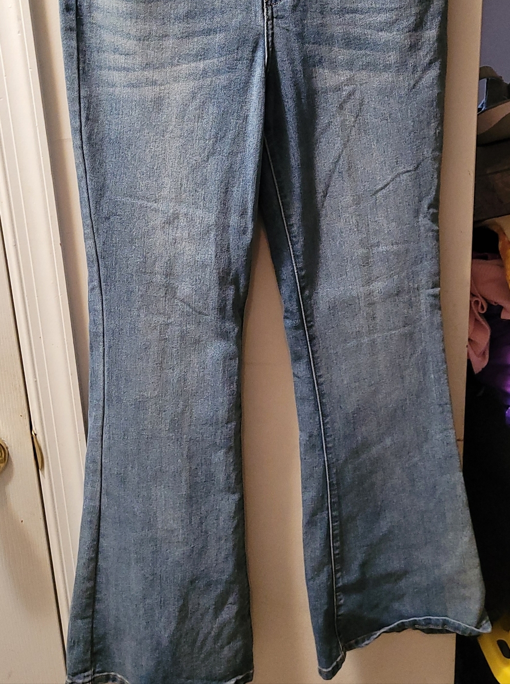 Blue Women's Flare Jeans – Classic Denim